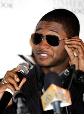 Usher, Usher için basın toplantısında gençlik, Capitale, New York, Ny, Cuma, Haziran 10, 2005 için kar amacı gütmeyen hayır New Look Vakfı başlattı. Fotoğraf: Dima Gavrysh / Everett Koleksiyonu