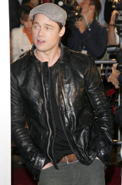 Brad Pitt Beowulf Premiere için gelenler, Westwood Village Tiyatrosu, Los Angeles, Ca, Kasım 05, 2007. Fotoğraf: Adam Orchon / Everett Koleksiyonu