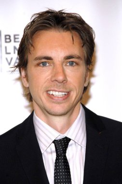 Dax Shepard Tribeca Film Festivali Bebek mama prömiyeri açılış gecesi için gelenler, Cleaview Cinema ' 's Ziegfeld Tiyatrosu, New York, NY, Nisan 23, 2008. Fotoğraf: George Taylor/Everett Collection