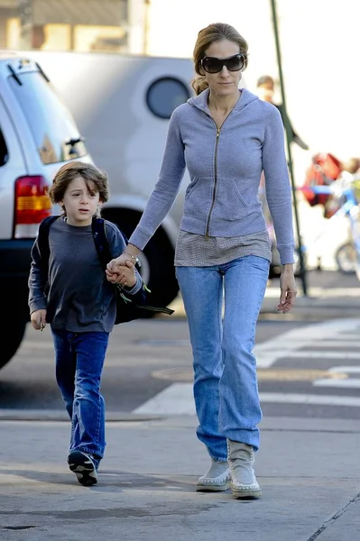 James Wilkie Sarah Jessica Parker Lopen Naar School Het Westendorp — Stockfoto