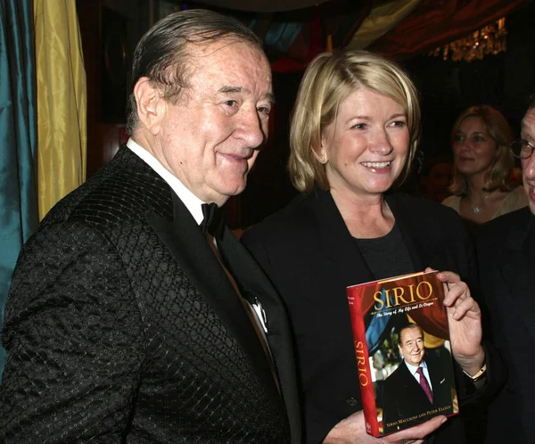 Sirio Maccioni Und Martha Stewart Bei Der Party Zur Veröffentlichung — Stockfoto