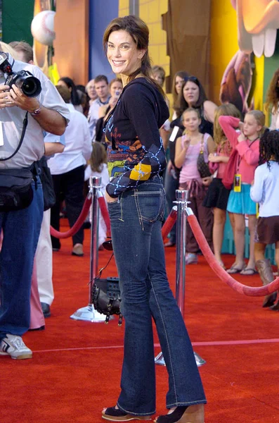 2005年10月30日 チキン リトル プレミア キャピタン劇場 ロサンゼルス カリフォルニア州に到着したテリ ハッチャー デビッド ロンゲンディケ — ストック写真