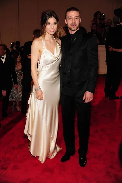 Jessica Biel Wearing Ivory Satin Gown Ralph Lauren Justin Timberlake — Stock Photo, Image
