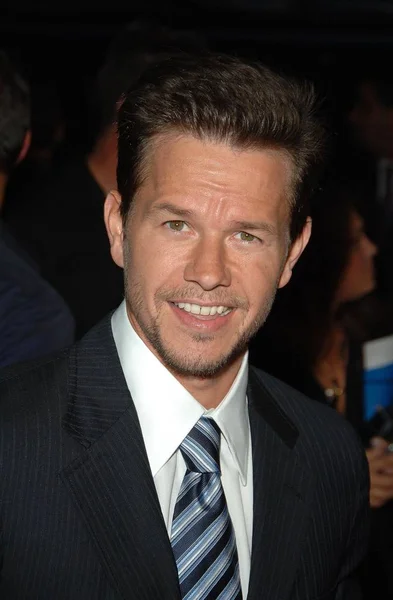 Mark Wahlberg Las Llegadas Para Departed Premiere Ziegfeld Theatre Nueva —  Fotos de Stock