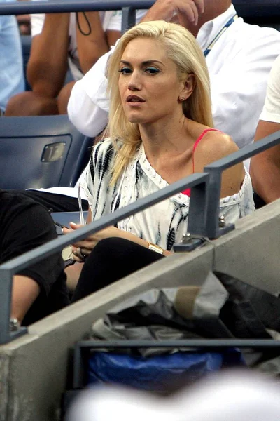 Gwen Stefani Närvarande För Open 2009 Tennisturnering Sön Usta Billie — Stockfoto