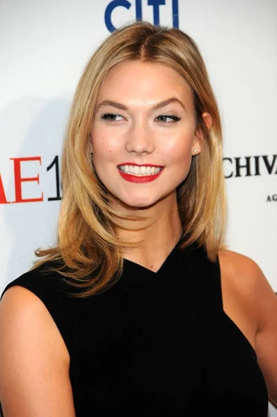 Karlie Kloss Agli Arrivi Time 100 Gala Dinner 2015 Jazz — Foto Stock