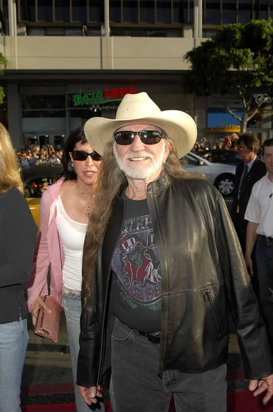 Willie Nelson Las Llegadas Para Dukes Hazzard Premiere Grauman Chinese —  Fotos de Stock