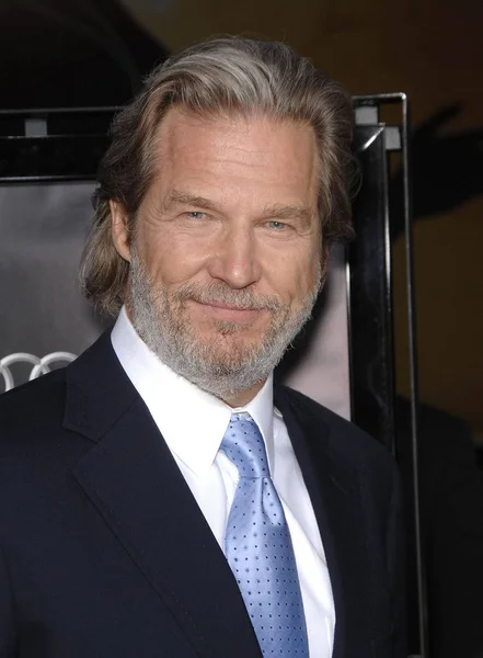 Jeff Bridges Bij Aankomsten Voor Iron Man Premiere Grauman Chinese — Stockfoto