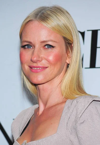 Naomi Watts Aux Arrivées Pour Les 64E Antoinette Perry Tony — Photo