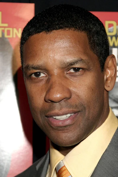 Denzel Washington at arrivals for Opening of JULIUS CAESAR with Denzel Washington, Belasco Theatre, New York, NY, April 03, 2005. Photo by: Rob Rich/Everett Collection