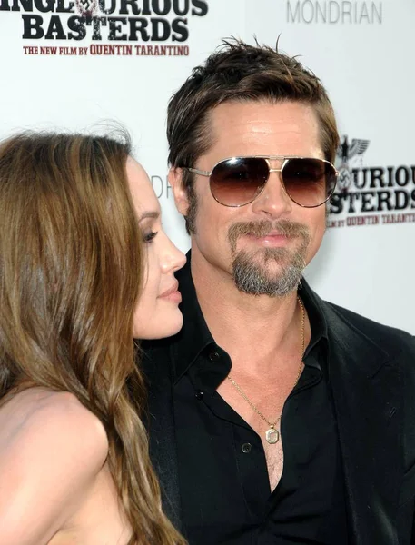 Angelina Jolie Brad Pitt Arrivals Inglourious Basterds Premiere Grauman Chinese — Stock Photo, Image
