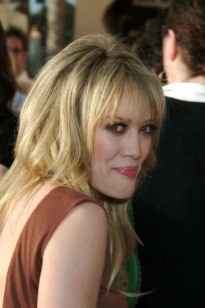Hilary Duff Las Llegadas Para Los Mtv Movie Awards 2005 —  Fotos de Stock