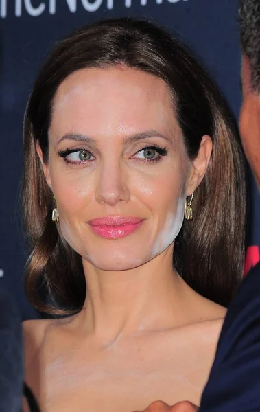 Angelina Jolie Las Llegadas Para Normal Heart Estreno Hbo Ziegfeld — Foto de Stock