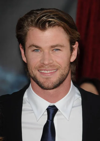 Chris Hemsworth Vid Ankomst För Thor Premiere Capitan Theatre New Royaltyfria Stockbilder