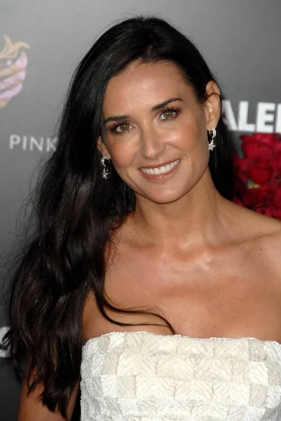 Demi Moore Érkezések Valentine Day Premiere Grauman Kínai Színház New Stock Fotó