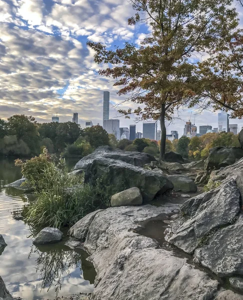 Vid Sjön Central Park New York City Hösten Tidigt Morgonen — Stockfoto