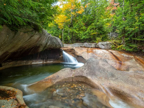 Herbst Swift River New Hampshiream Basin Wasserfall — Stockfoto