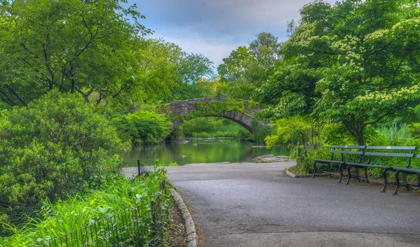 Gapstow Híd Central Parkban Késő Tavasszal Kora Reggel — Stock Fotó