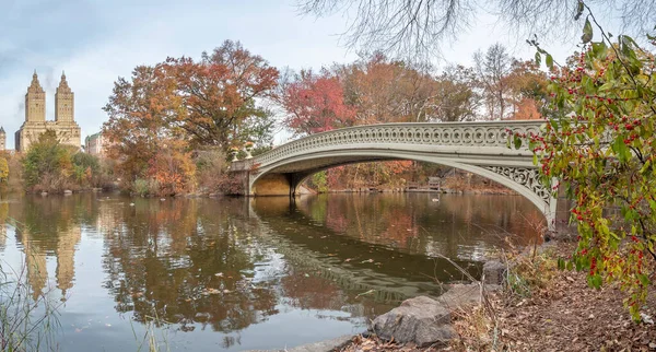 Bow bridge, Central Park, New York City early in the morning in late autumn
