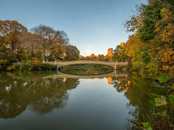 Puente Proa Central Park Nueva York Finales Otoño —  Fotos de Stock