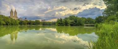 Pruva köprüsü, Central Park, New York Yazın sonlarında pamoramik
