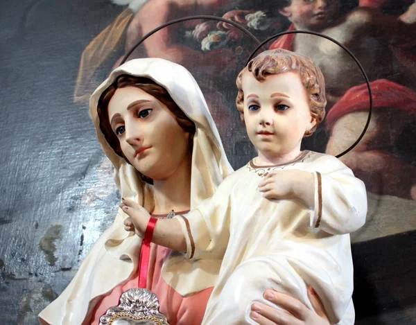 Die Madonna Mit Jesus Stockfoto