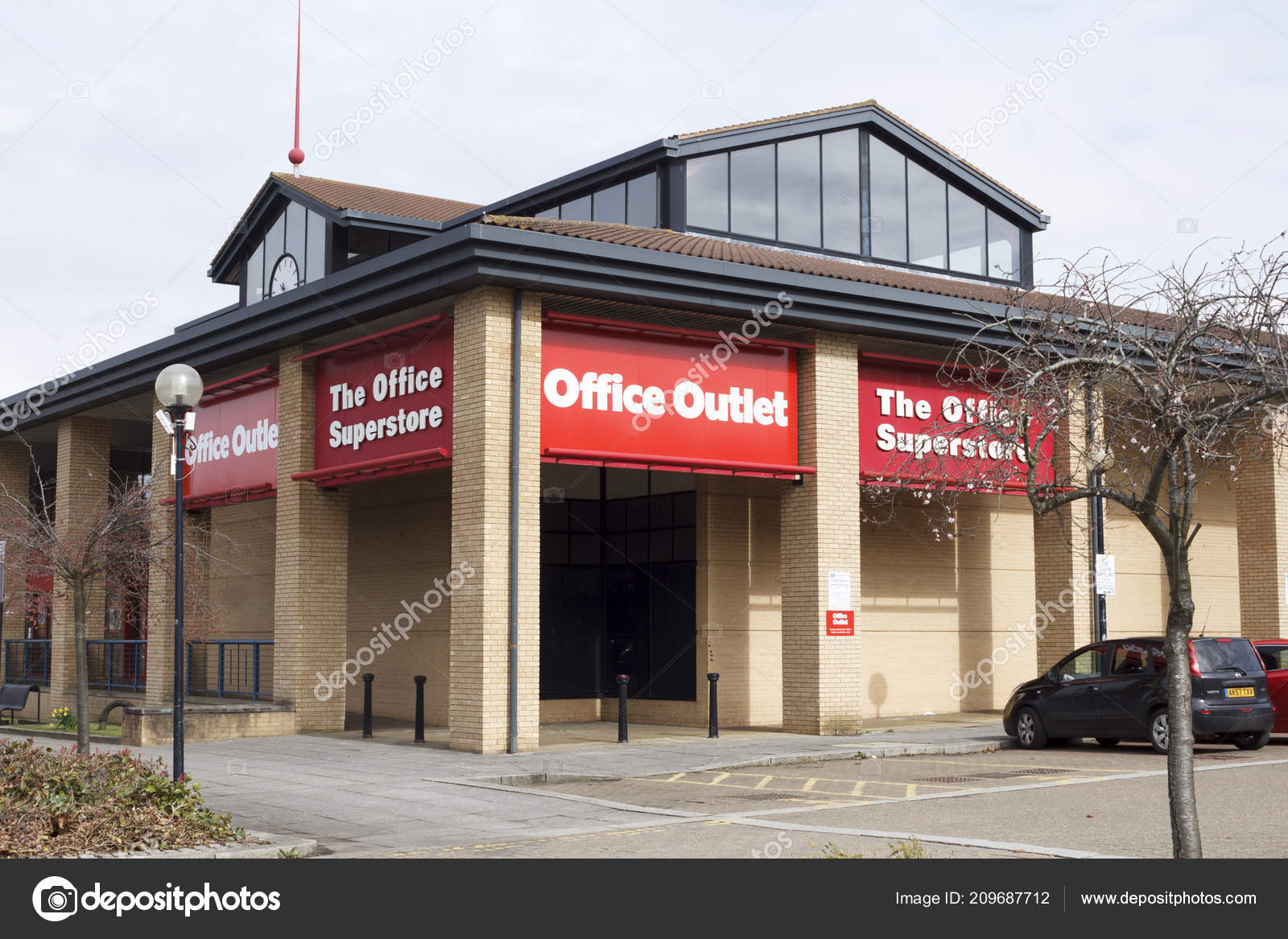 Milton Keynes March 2018 Office Outlet Store Front Retail Park