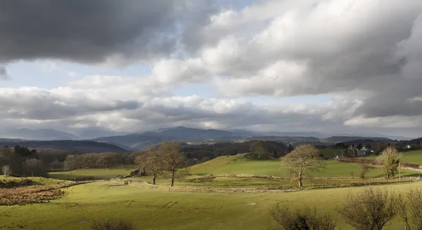 Walesi Zöld Dombok Hegyek Háttérben Snowdonia Nemzeti Park Közelében Conwy — Stock Fotó