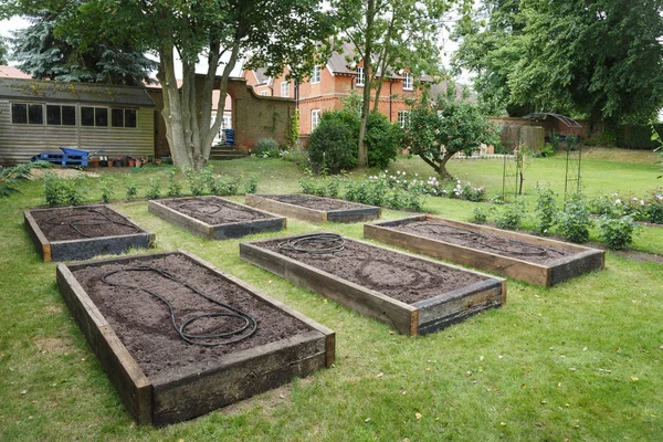 Aménagement Construction Lits Surélevés Pour Potager Dans Grand Jardin Anglais — Photo