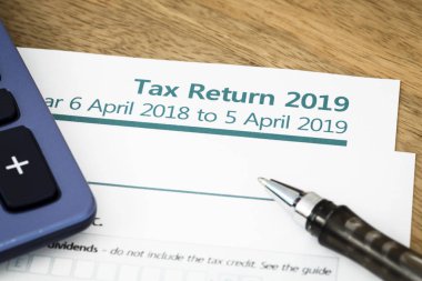 İngiltere'de kendi kendini değerlendirme gelir vergisi iade Hmrc 2019 formu