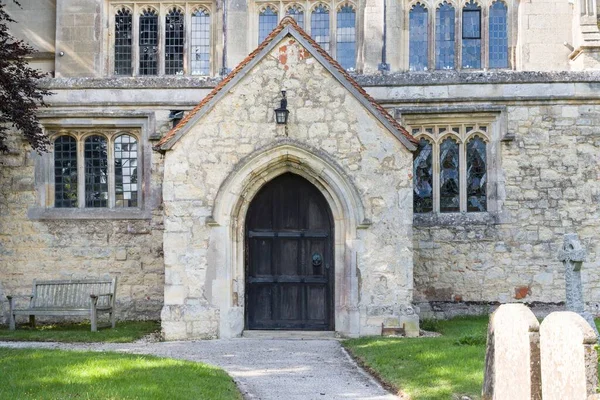 Πόρτα Εισόδου Στην Εκκλησία Της Ενορίας Marys Στο Βόρειο Marston — Φωτογραφία Αρχείου