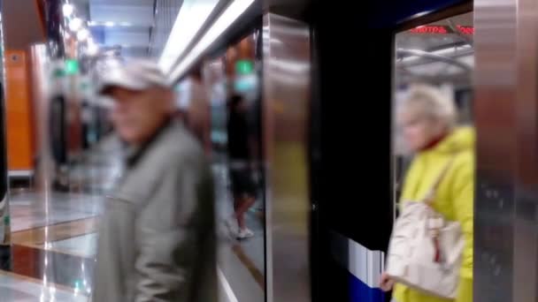 Bitirim Metro Bulanıklık — Stok video