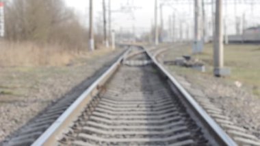 çatal demiryolu rayları bulanık