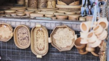 Ahşap hediyeler geleneksel el yapımı hediyeler.