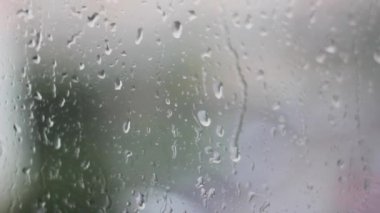 yağmur damlaları cam duş hava