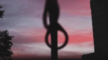 gün batımı halkaları jimnastik silueti spor salonu