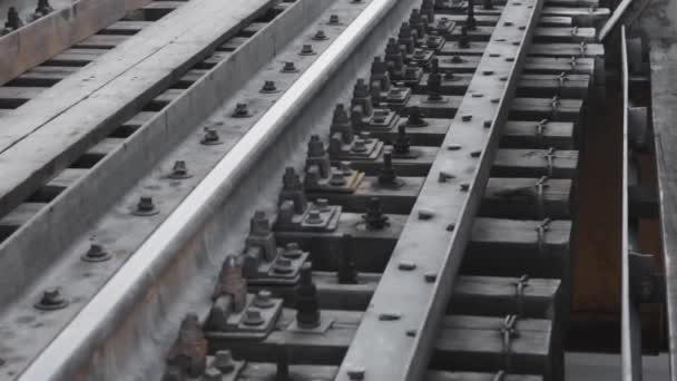 Trilhos Ferroviários Construção Perspectiva Ponte — Vídeo de Stock