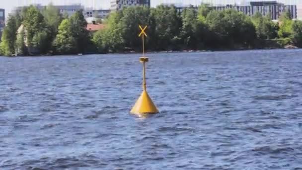 Bojenwasser Navigationszeichen Hilfe — Stockvideo