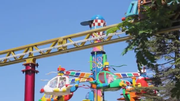 Parque Atracciones Paseo Vacaciones Verano — Vídeos de Stock