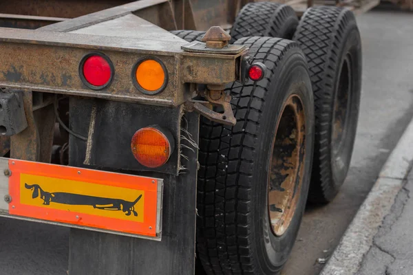 kamyon stop ışıkları lojistik taşımacılığı