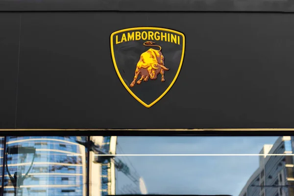 lamborghini logo tasarım lüks sembol performansı