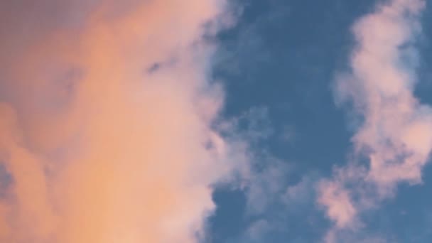 Nubes Rosadas Cielo Azul Fondo Abstracto — Vídeos de Stock