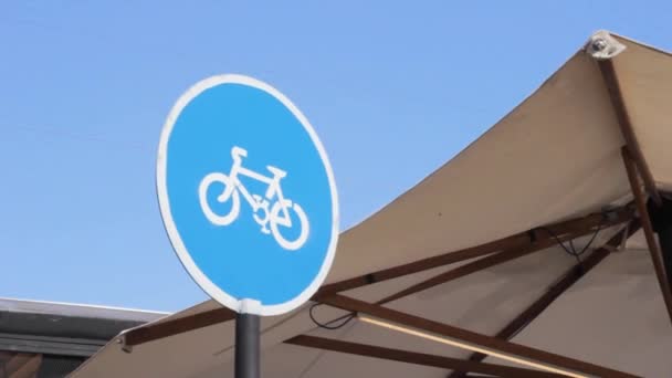 自転車サイン自転車青いシンボル都市 — ストック動画