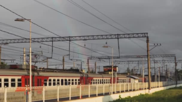 Arco Iris Tren Transporte Cielo Tiempo — Vídeo de stock