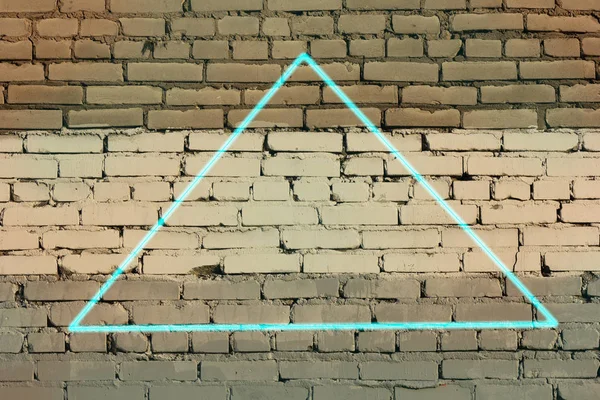 Conceito Triângulo Tijolo Parede Tampa Laser Fundo — Fotografia de Stock