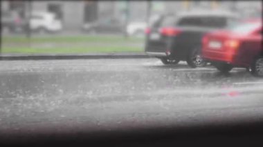 yağmur yolu sel kasırga fırtına uyarısı