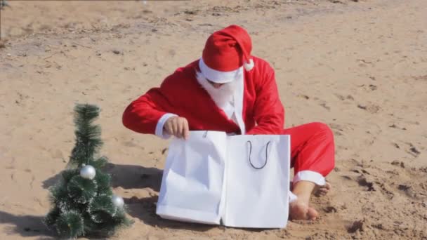 Santa Claus Playa Regalos Vacaciones Navidad Viaje — Vídeo de stock