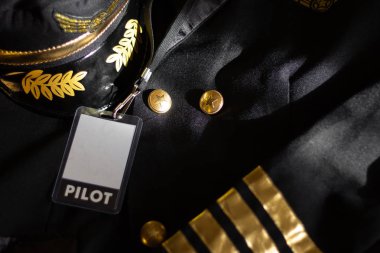 pilot üniforma meslek havayolu mürettebat havacı profesyonel