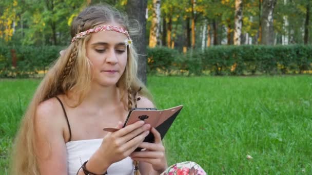 Hippie Fata Line Cumpărături Online Student Telefon Mobil — Videoclip de stoc