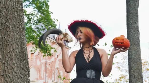 Witch Talking Skull Prophecy Halloween Magic Holiday — Stock Video